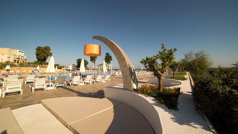 Jasmine Court Hotel & Casino كيرينيا المظهر الخارجي الصورة