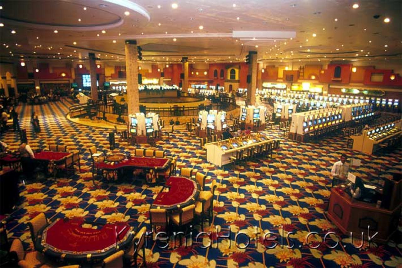 Jasmine Court Hotel & Casino كيرينيا المظهر الخارجي الصورة